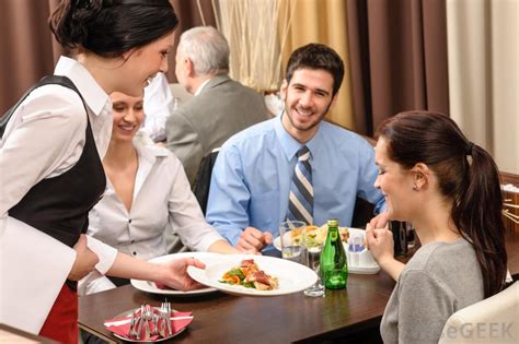 does food service count as customer service: Exploring the Intersections and Unique Nuances of Serving Patrons